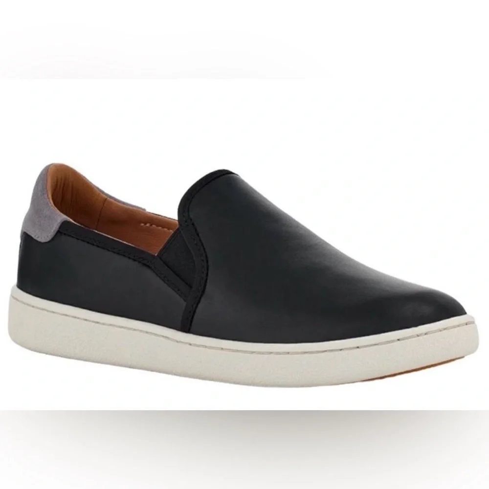 UGG Cas Black /Gray Leather Slip-On Loafers Sneakers Size 7